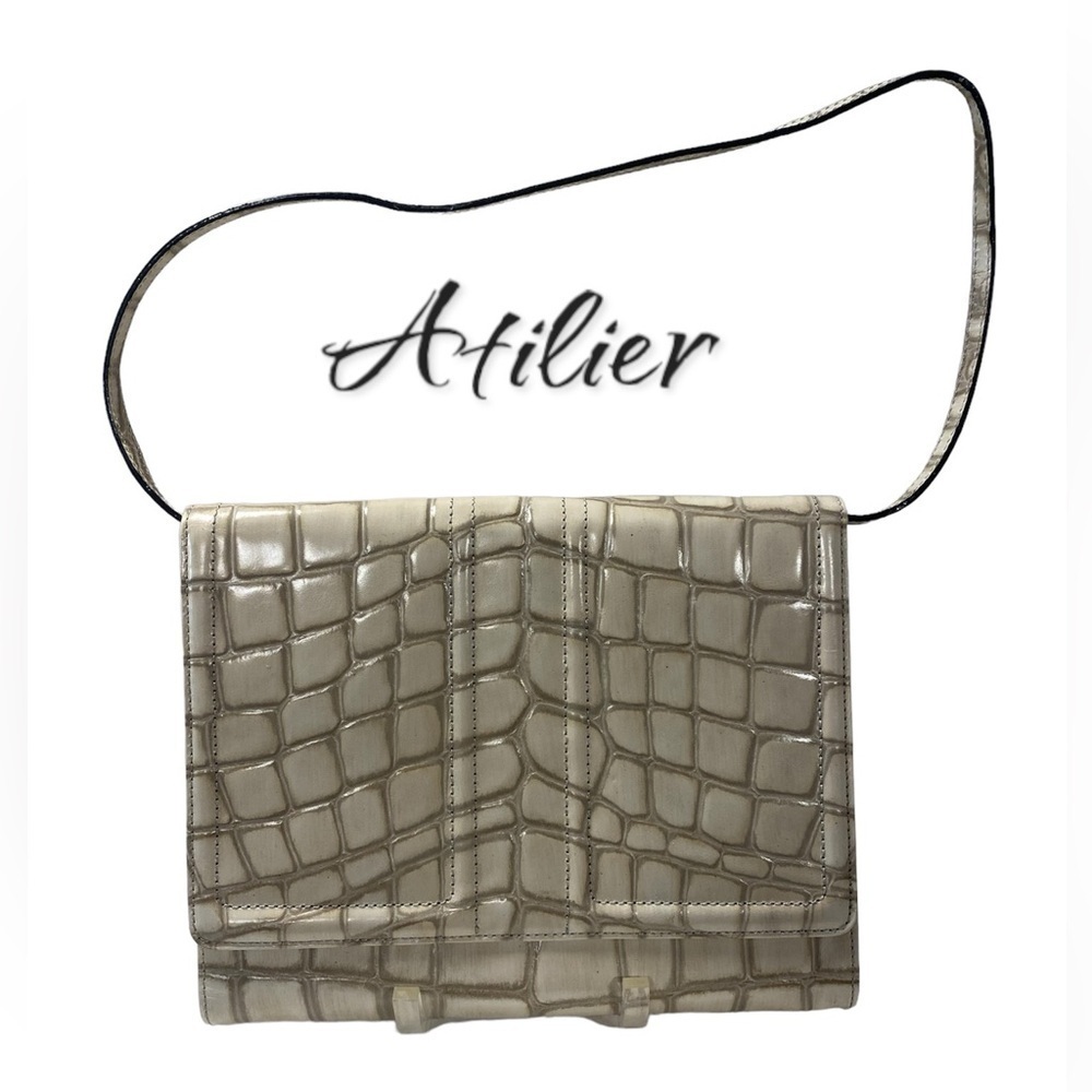 Vintage Atelier Clutch Leather Bag GUC
